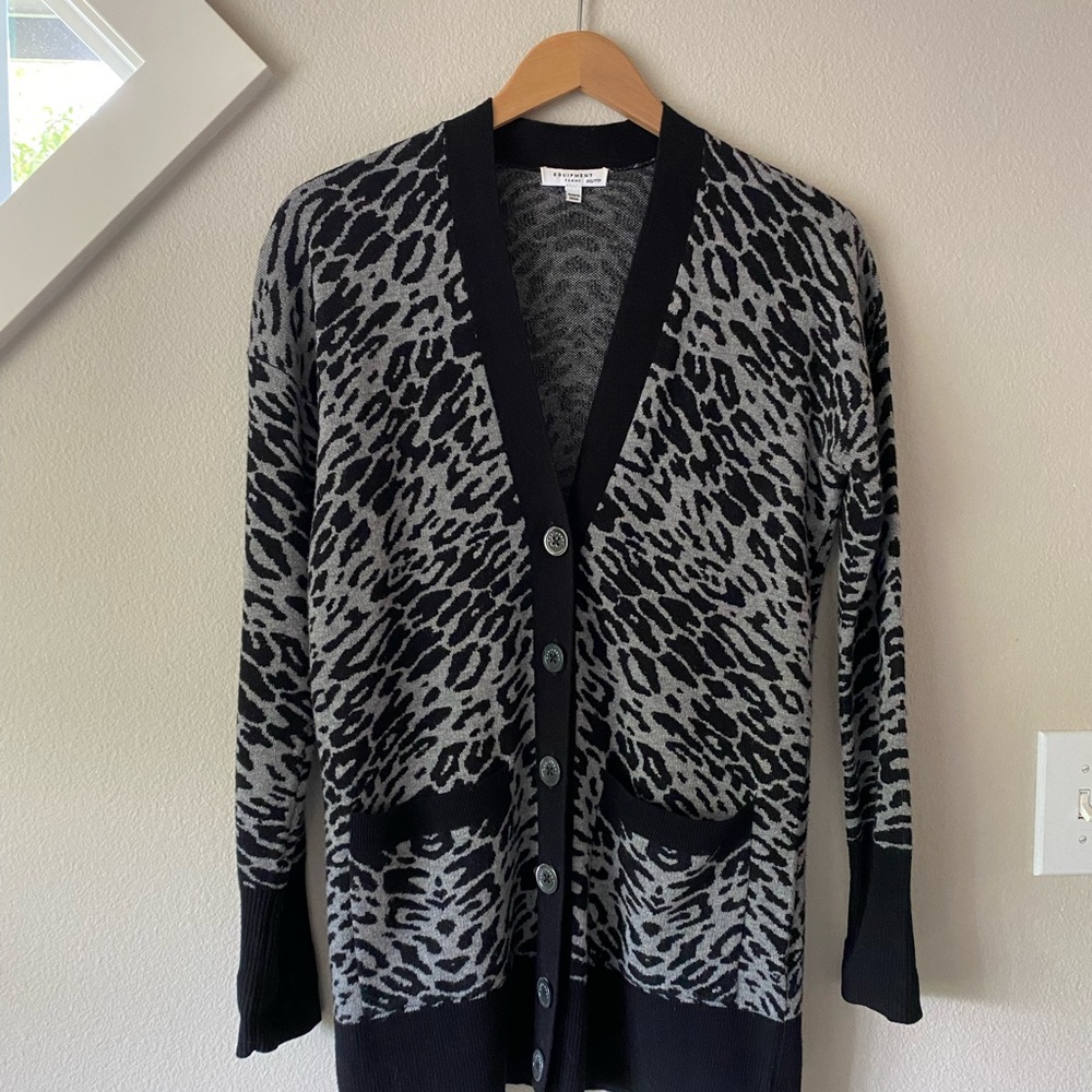 Equipment Women's XXS Black and Gray Leopard Print Cardigan Sweater